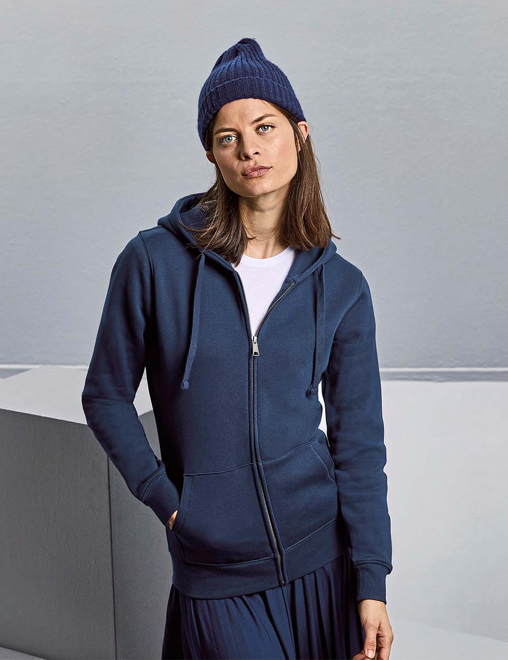 RUSSELL Bluza damska Authentic Zipped Hood Jacket 1 RUSSELL Bluza damska Authentic Zipped Hood Jacket